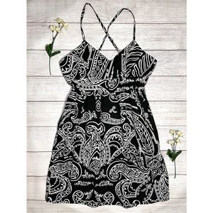 Capacity V-Neck Strappy Sun Dress